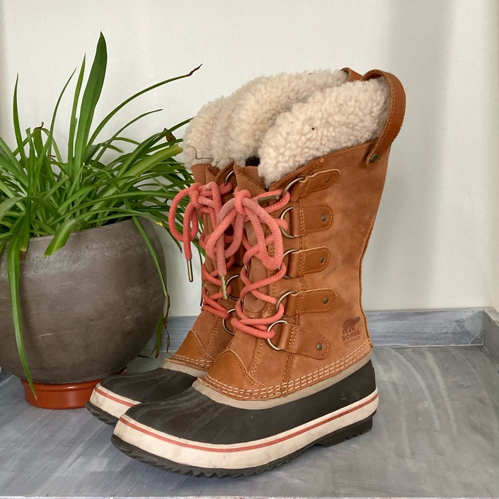 Sorel Winter Snow Boots Joan of Arctic 6.5/7 EU 37.5 EUC shearling trim
